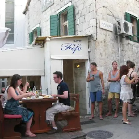 Matejuska Apartman *